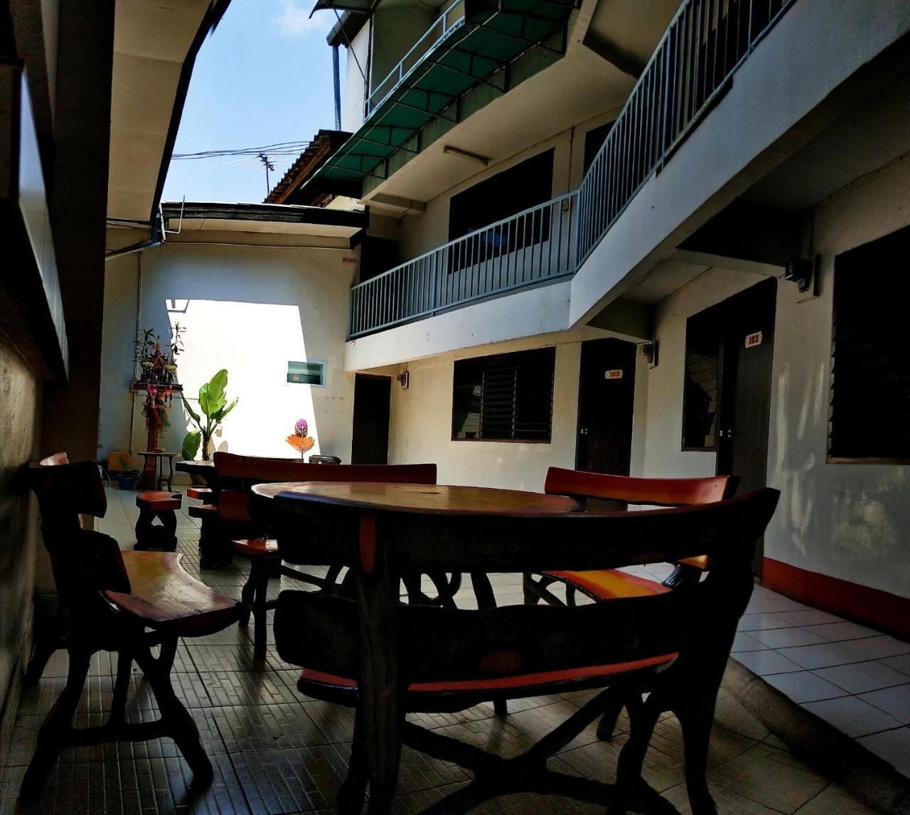 City Home Guest House 清莱 外观 照片